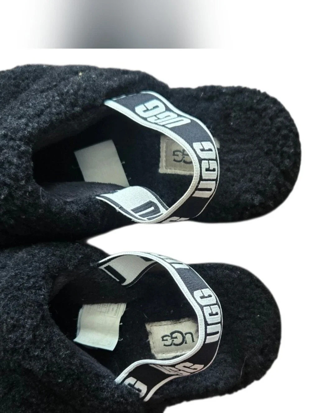UGG Kids Super Fluff Black Quilted Sheepskin Slide Slippers Size 2